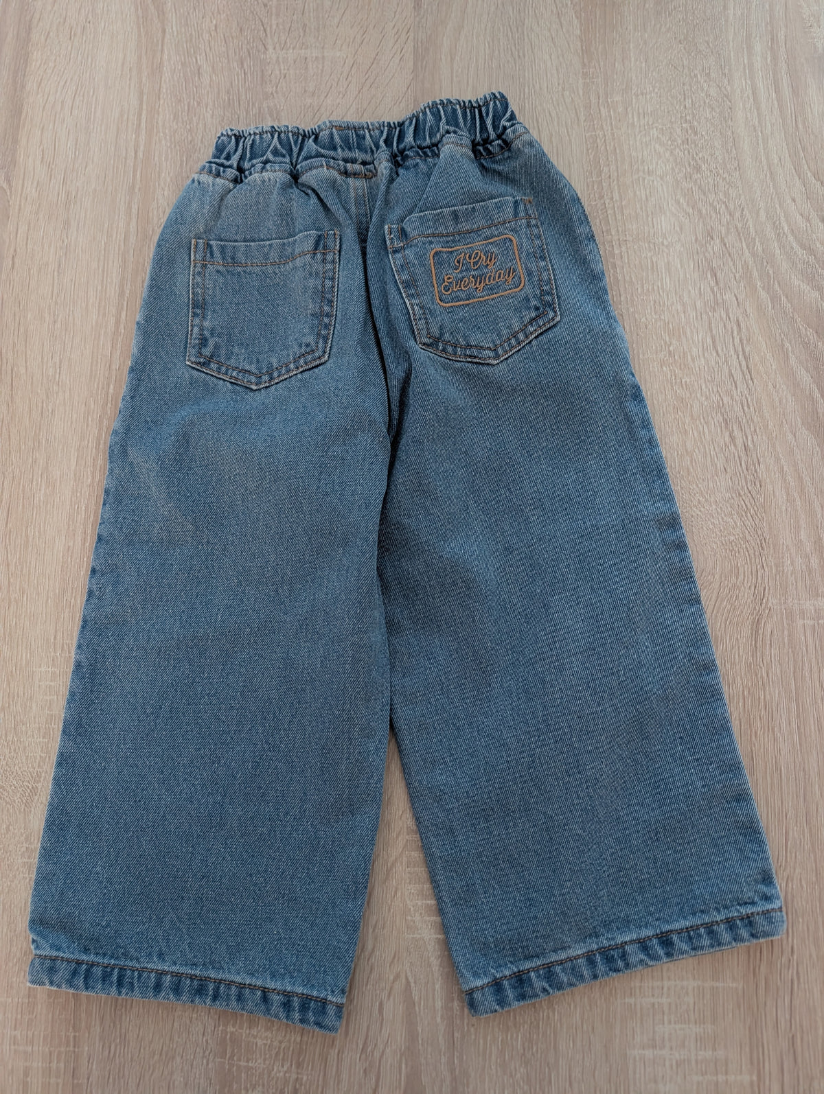 Smiley Wide Jeans