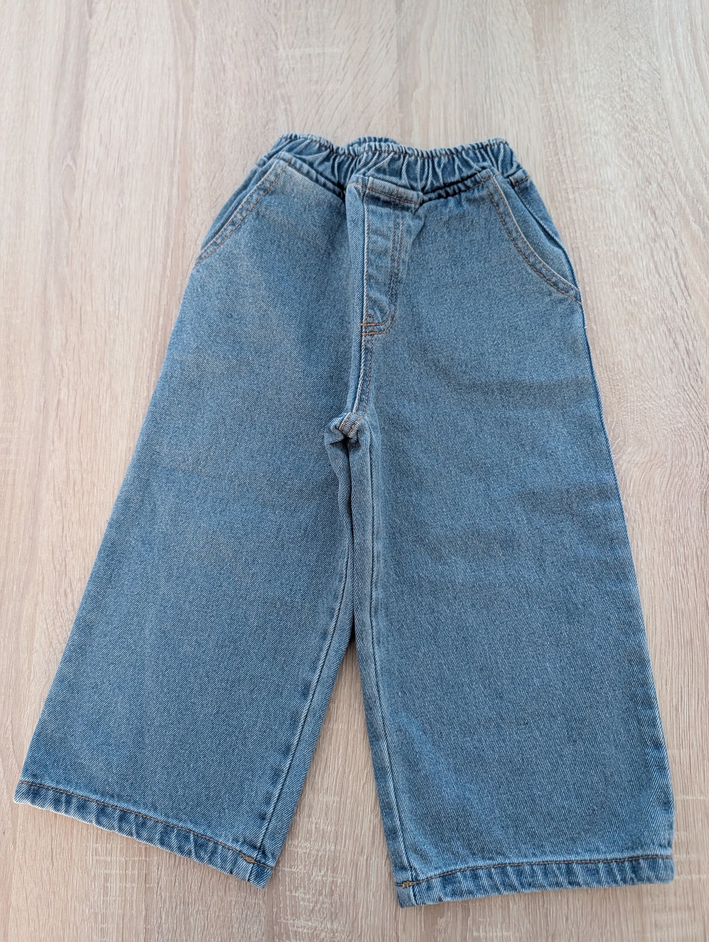 Smiley Wide Jeans
